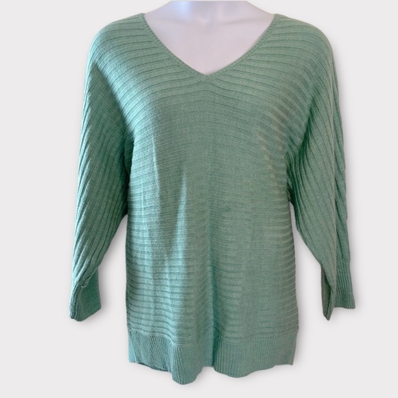 Oversized Boxy Cozy Knit V-Neck Open Back Sweater - Picture 1 of 2